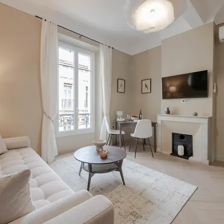Renovated 1-br Heart Of Appartement Cannes