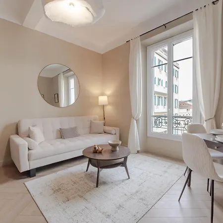 Renovated 1-br Heart Of Cannes