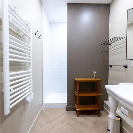 Appartement Renovated 1-br Heart Of *