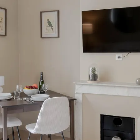 Appartement Renovated 1-br Heart Of *